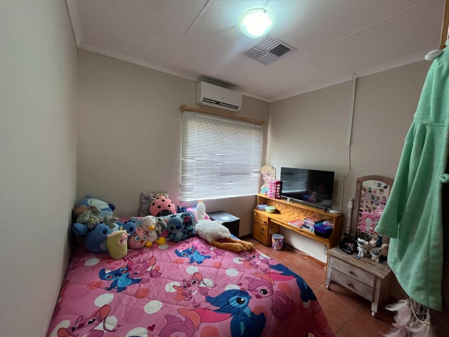 4 Bedroom Property for Sale in Keidebees Northern Cape